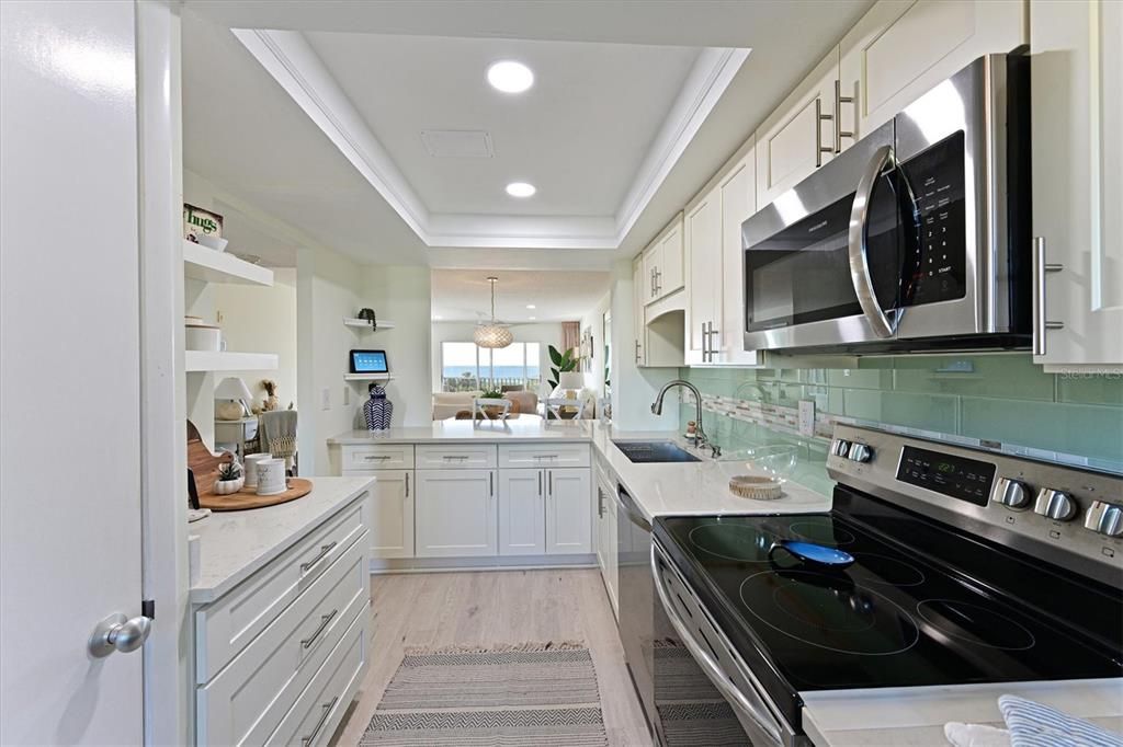 出租: $10,000 (2 贝兹, 2 浴室, 1115 平方英尺)