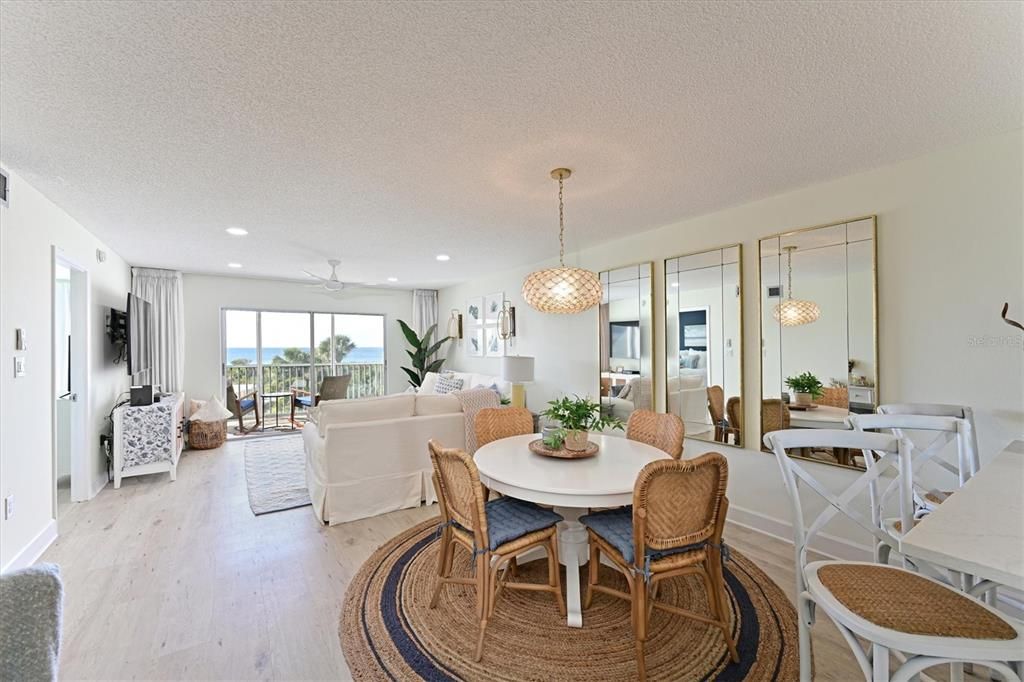 出租: $10,000 (2 贝兹, 2 浴室, 1115 平方英尺)