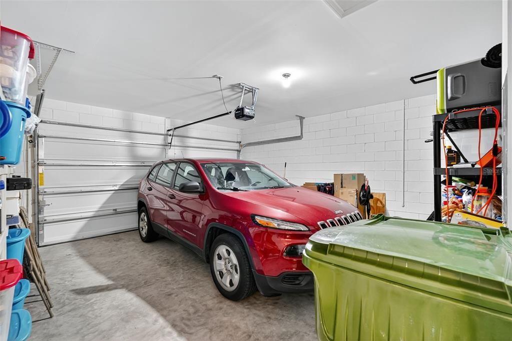 待售: $293,000 (4 贝兹, 2 浴室, 1617 平方英尺)