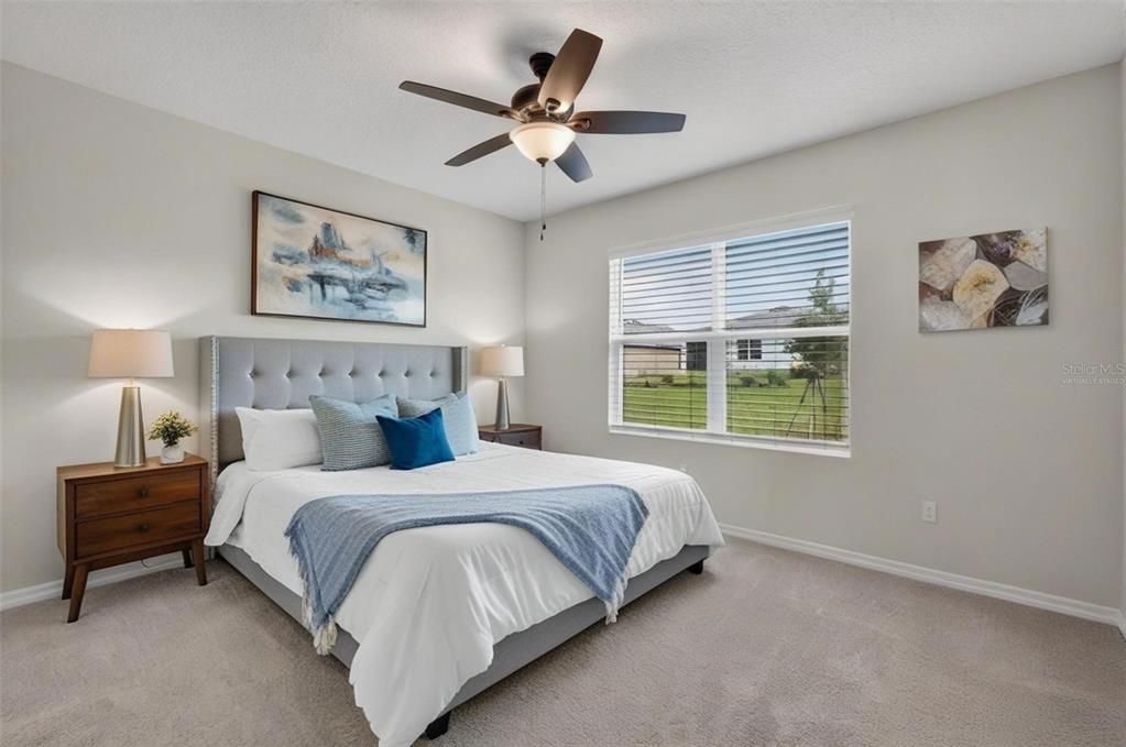 待售: $293,000 (4 贝兹, 2 浴室, 1617 平方英尺)