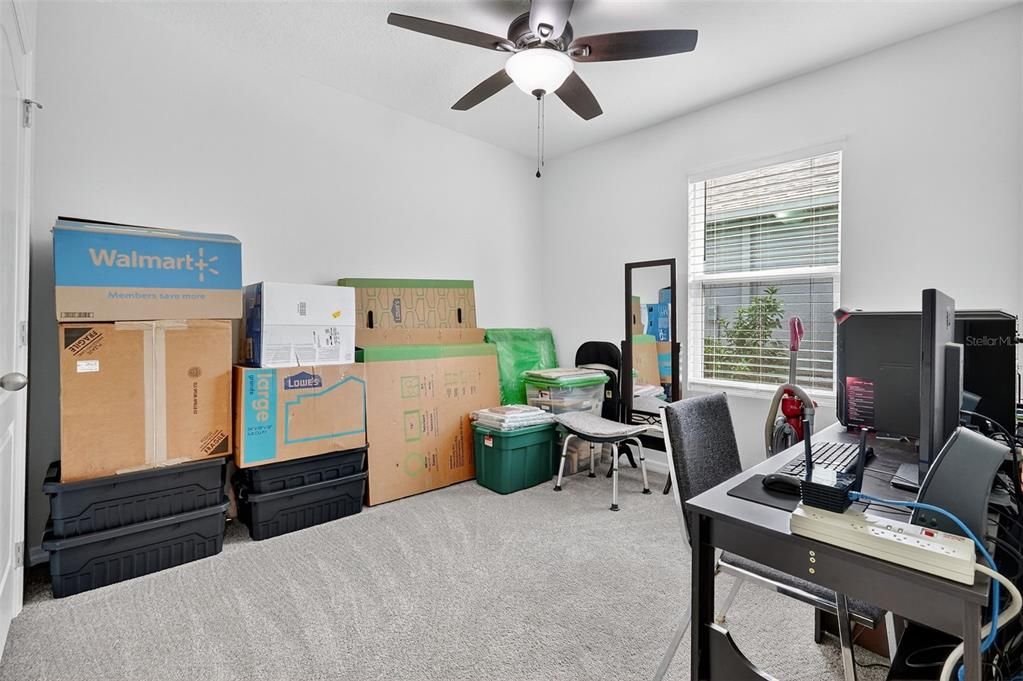 待售: $293,000 (4 贝兹, 2 浴室, 1617 平方英尺)