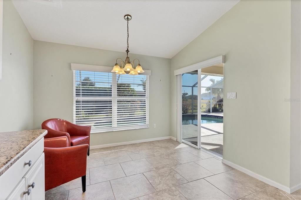 Active With Contract: $287,900 (3 beds, 2 baths, 1652 Square Feet)