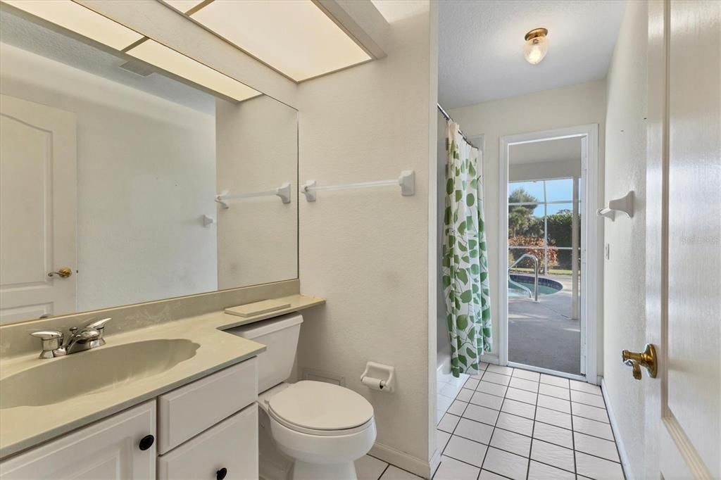 Active With Contract: $287,900 (3 beds, 2 baths, 1652 Square Feet)