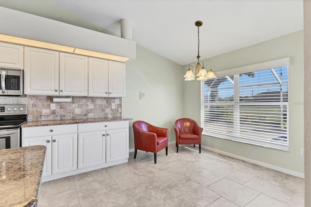 Active With Contract: $287,900 (3 beds, 2 baths, 1652 Square Feet)