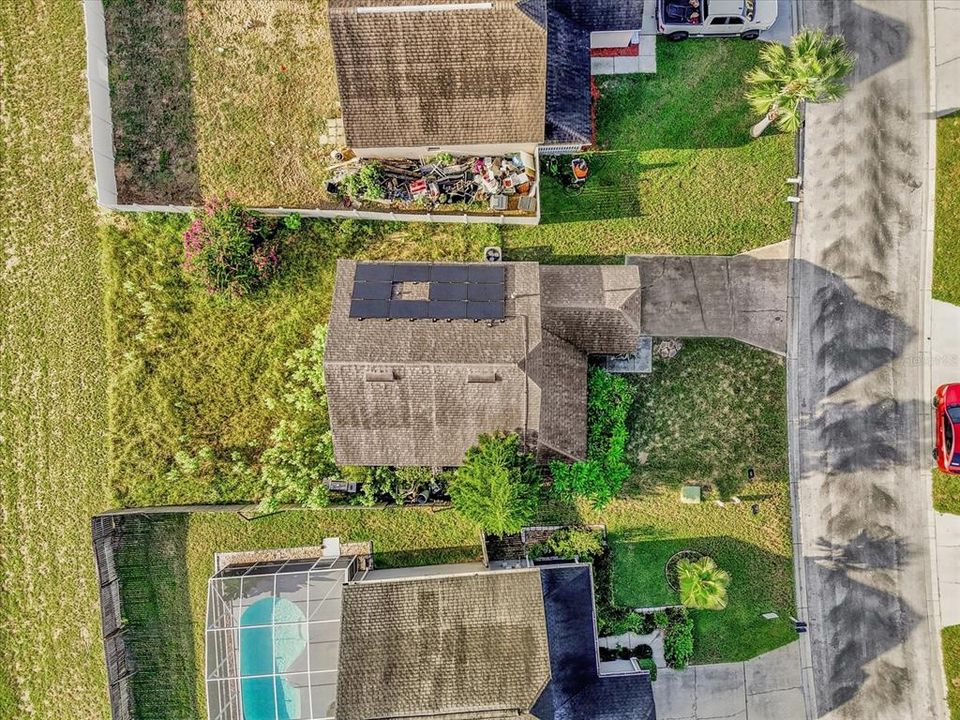 Под контрактом: $250,000 (4 спален, 2 ванн, 1396 Квадратных фут)