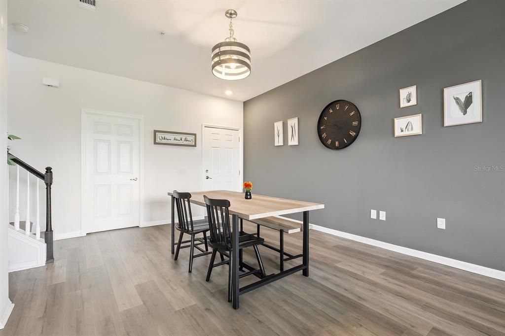 For Sale: $268,500 (2 beds, 2 baths, 1265 Square Feet)