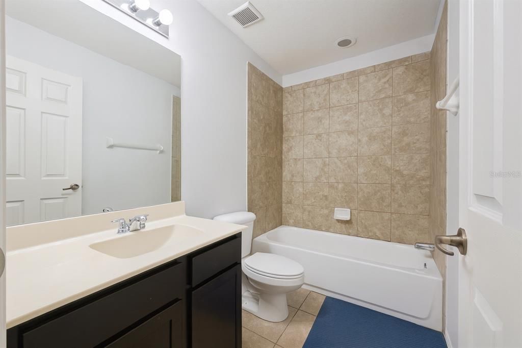 For Sale: $268,500 (2 beds, 2 baths, 1265 Square Feet)