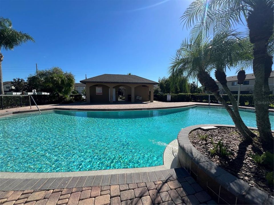 For Sale: $268,500 (2 beds, 2 baths, 1265 Square Feet)