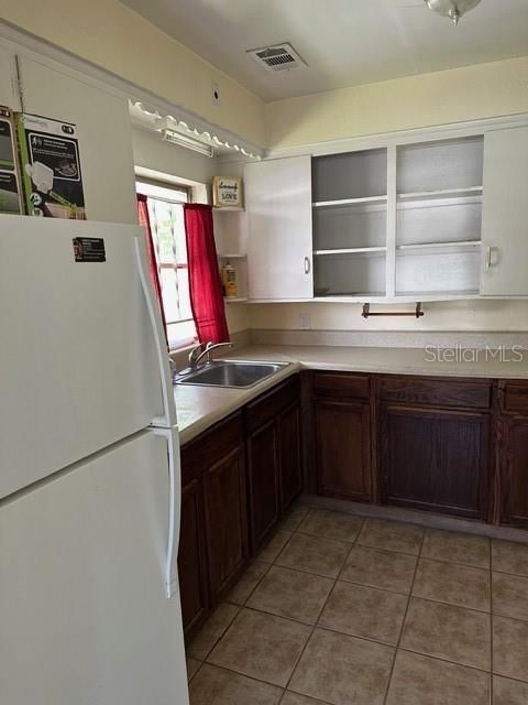 For Rent: $1,550 (2 beds, 1 baths, 938 Square Feet)