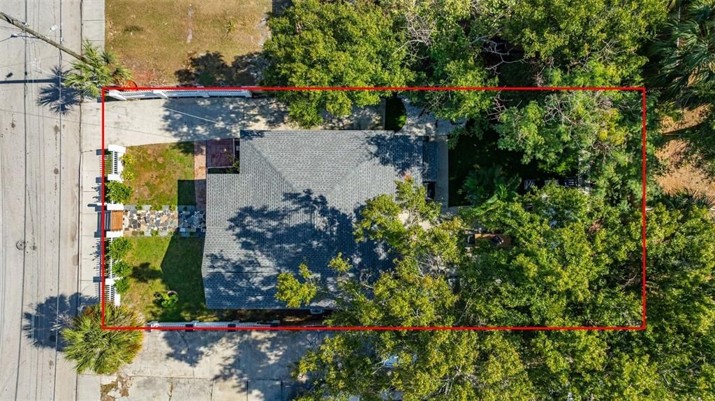 合同活跃: $365,000 (2 贝兹, 1 浴室, 1162 平方英尺)