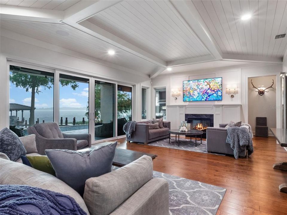 For Sale: $4,200,000 (5 beds, 4 baths, 4600 Square Feet)