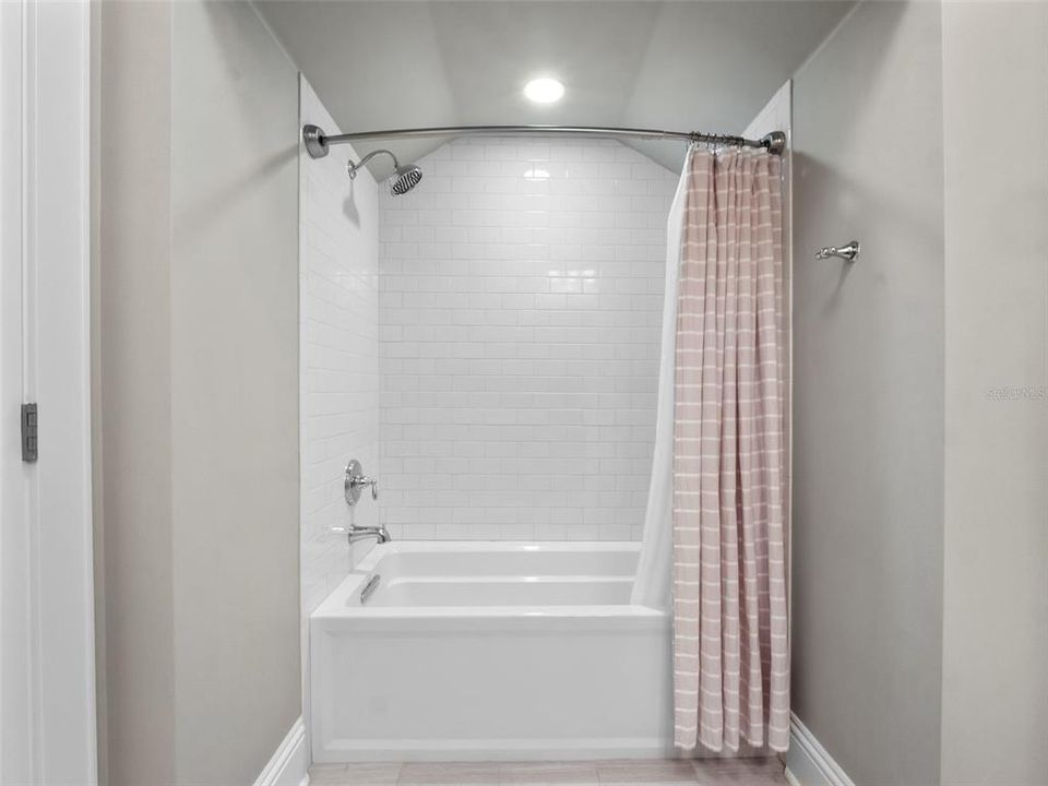 For Sale: $4,200,000 (5 beds, 4 baths, 4600 Square Feet)