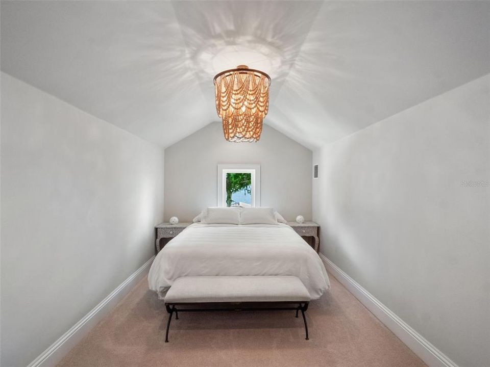 For Sale: $4,200,000 (5 beds, 4 baths, 4600 Square Feet)