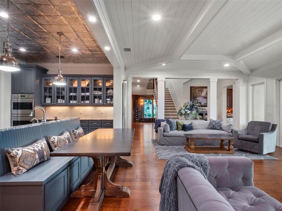 For Sale: $4,200,000 (5 beds, 4 baths, 4600 Square Feet)