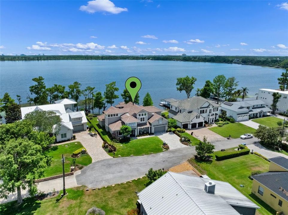 For Sale: $4,200,000 (5 beds, 4 baths, 4600 Square Feet)