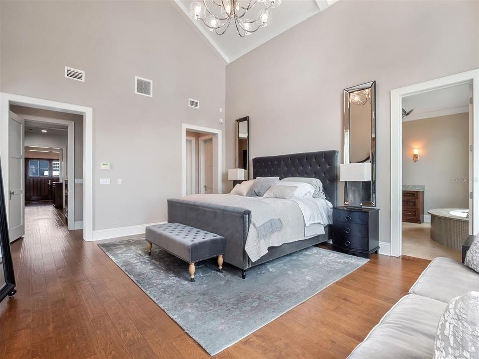 For Sale: $4,200,000 (5 beds, 4 baths, 4600 Square Feet)