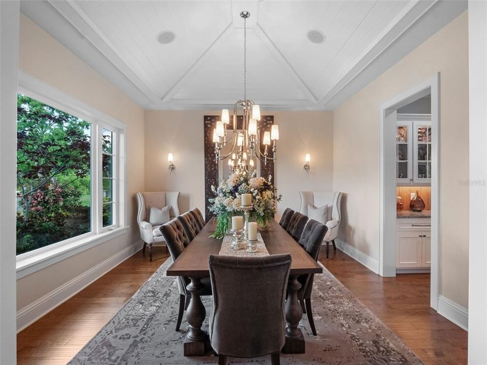 For Sale: $4,200,000 (5 beds, 4 baths, 4600 Square Feet)