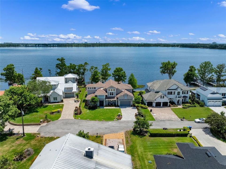 For Sale: $4,200,000 (5 beds, 4 baths, 4600 Square Feet)