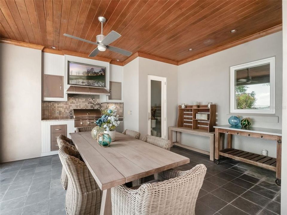 For Sale: $4,200,000 (5 beds, 4 baths, 4600 Square Feet)