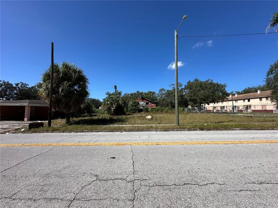 待售: $1,499,999 (7 贝兹, 2 浴室, 2161 平方英尺)