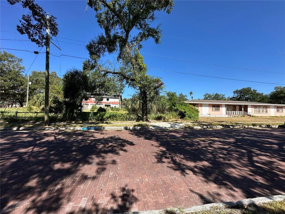 待售: $1,499,999 (7 贝兹, 2 浴室, 2161 平方英尺)