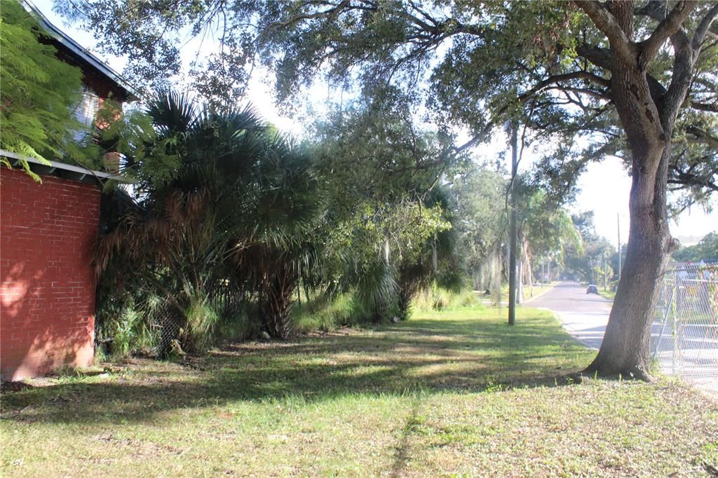 待售: $1,749,999 (6 贝兹, 2 浴室, 4117 平方英尺)