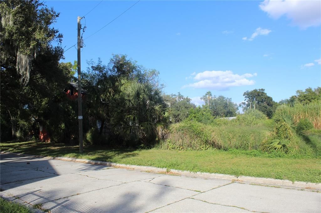 待售: $1,749,999 (6 贝兹, 2 浴室, 4117 平方英尺)