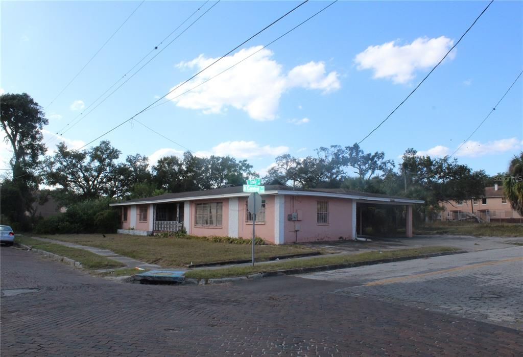 En Venta: $3,999,999 (10 camas, 4 baños, 6278 Pies cuadrados)
