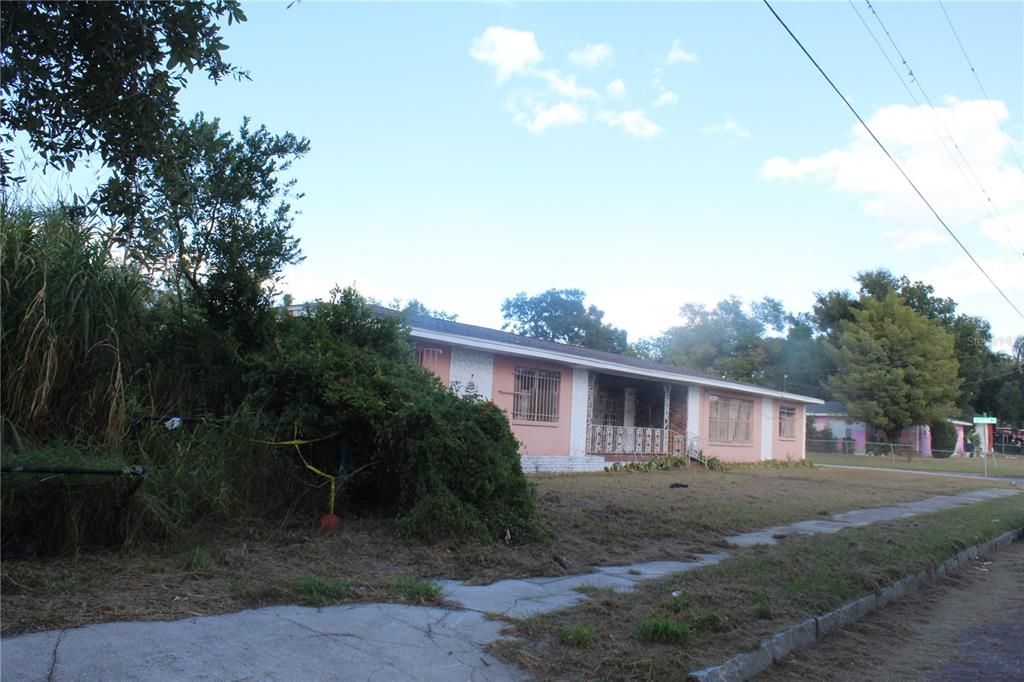 En Venta: $3,999,999 (10 camas, 4 baños, 6278 Pies cuadrados)
