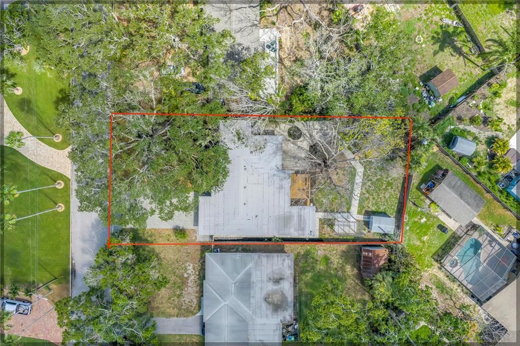 合同活跃: $675,000 (5 贝兹, 3 浴室, 2200 平方英尺)