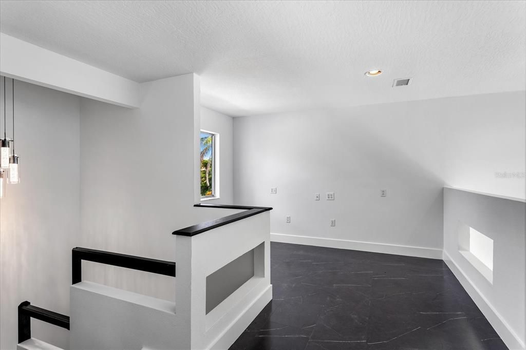 待售: $760,000 (3 贝兹, 2 浴室, 2545 平方英尺)