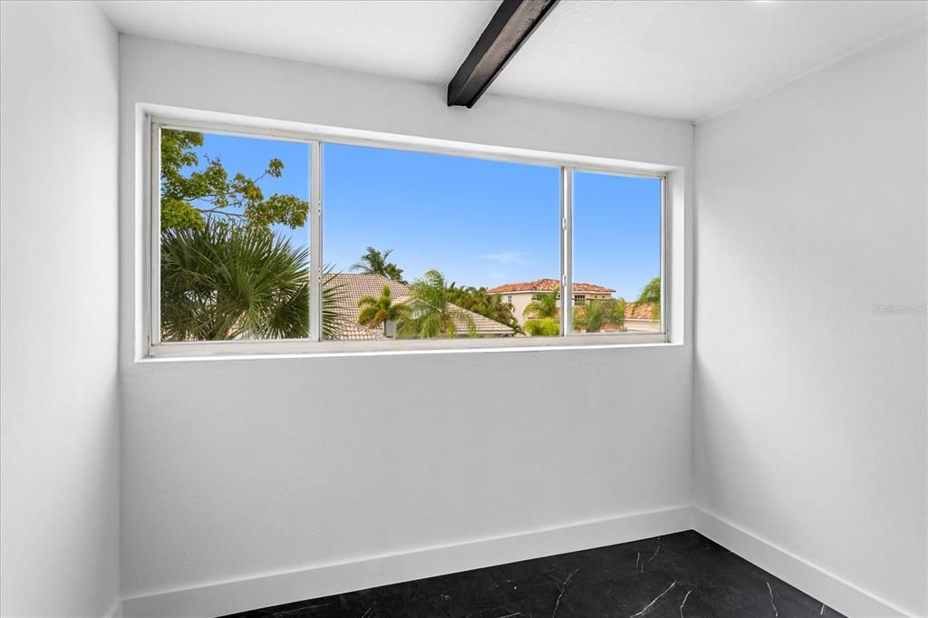 待售: $760,000 (3 贝兹, 2 浴室, 2545 平方英尺)