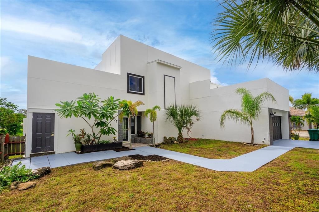 待售: $760,000 (3 贝兹, 2 浴室, 2545 平方英尺)