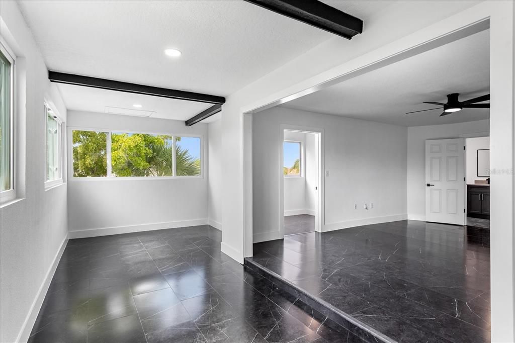 待售: $760,000 (3 贝兹, 2 浴室, 2545 平方英尺)