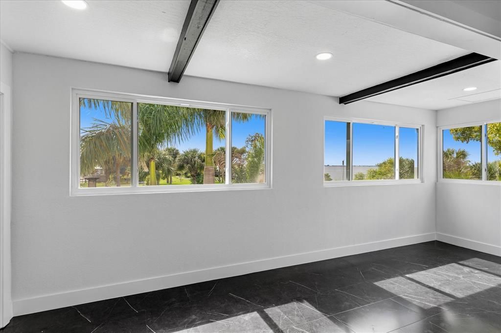 待售: $760,000 (3 贝兹, 2 浴室, 2545 平方英尺)