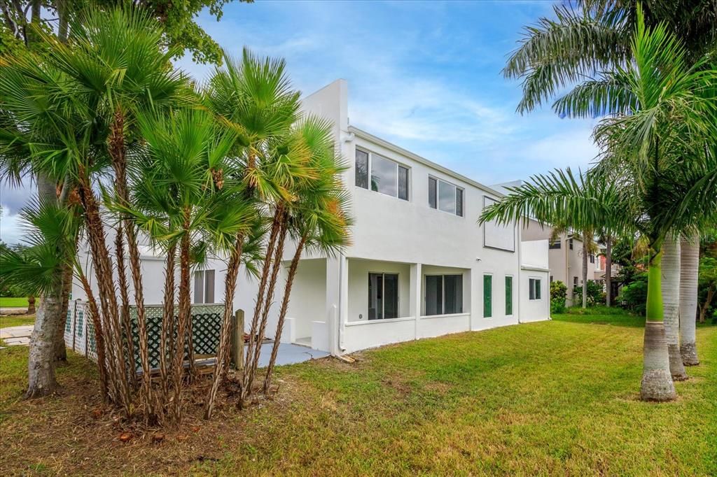 待售: $760,000 (3 贝兹, 2 浴室, 2545 平方英尺)