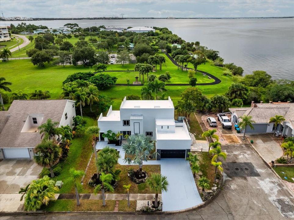 待售: $760,000 (3 贝兹, 2 浴室, 2545 平方英尺)