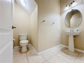For Rent: $2,450 (3 beds, 2 baths, 1625 Square Feet)
