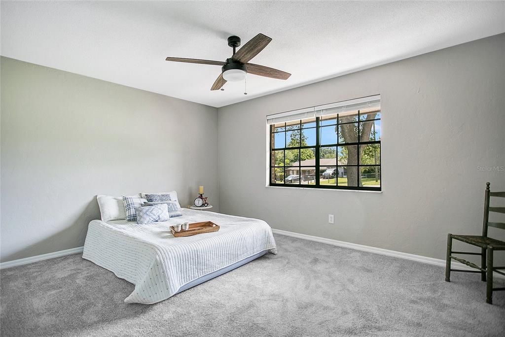 Activo con contrato: $1,650 (2 camas, 1 baños, 1060 Pies cuadrados)