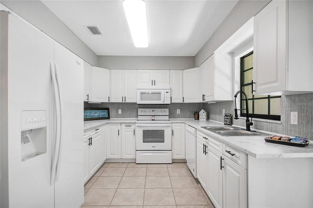 Activo con contrato: $1,650 (2 camas, 1 baños, 1060 Pies cuadrados)