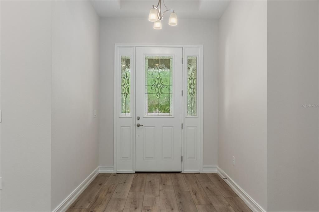Active With Contract: $550,000 (3 beds, 3 baths, 2606 Square Feet)
