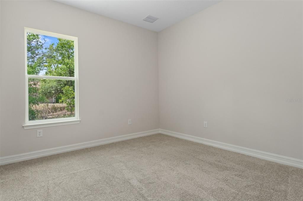 Active With Contract: $550,000 (3 beds, 3 baths, 2606 Square Feet)