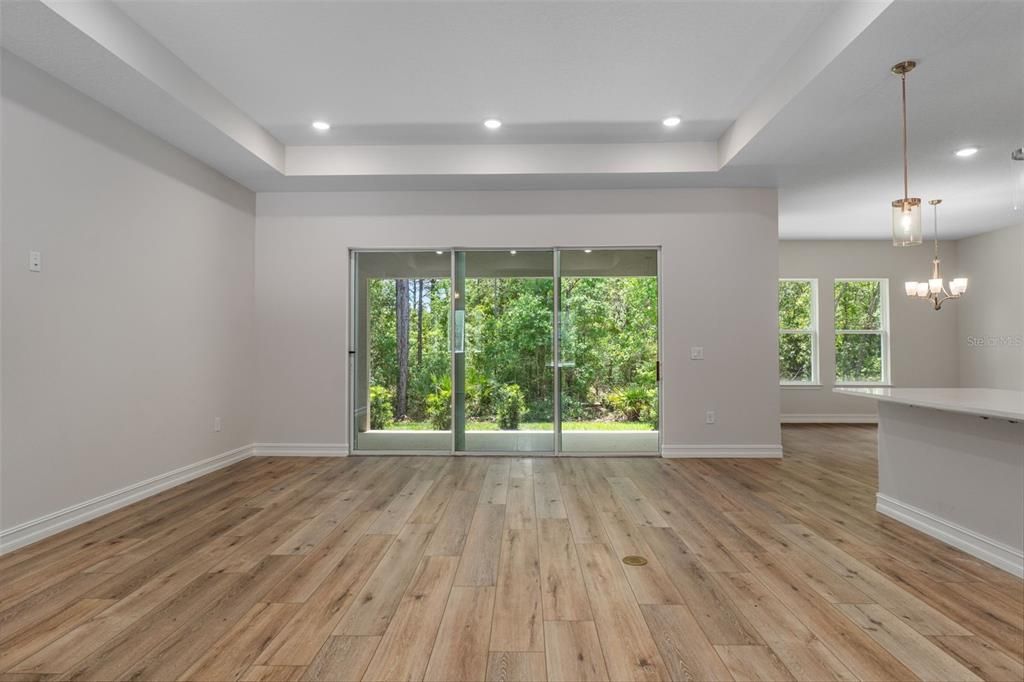 Active With Contract: $550,000 (3 beds, 3 baths, 2606 Square Feet)