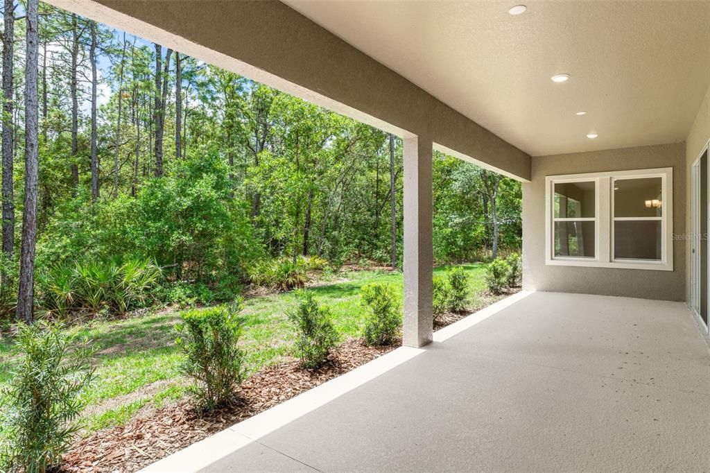 Active With Contract: $550,000 (3 beds, 3 baths, 2606 Square Feet)