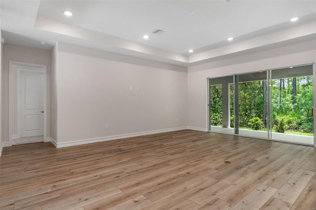 Active With Contract: $550,000 (3 beds, 3 baths, 2606 Square Feet)