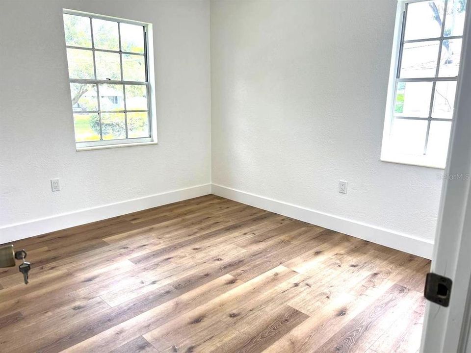 En Venta: $485,000 (4 camas, 3 baños, 1405 Pies cuadrados)