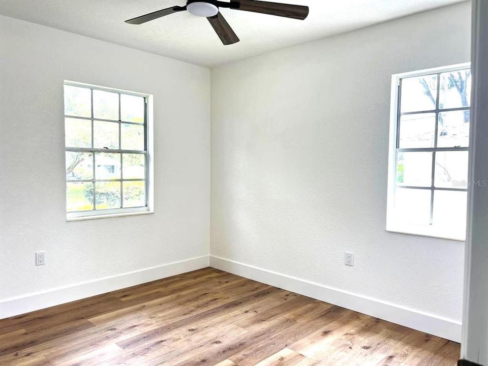 En Venta: $485,000 (4 camas, 3 baños, 1405 Pies cuadrados)