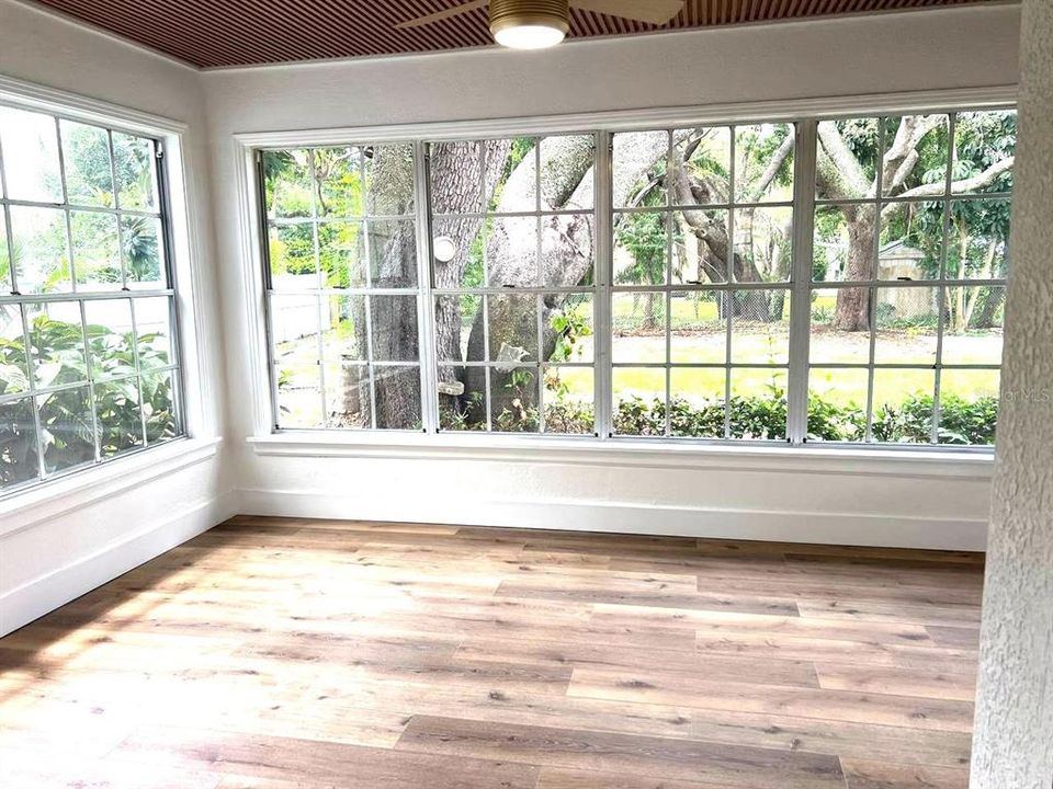 En Venta: $485,000 (4 camas, 3 baños, 1405 Pies cuadrados)