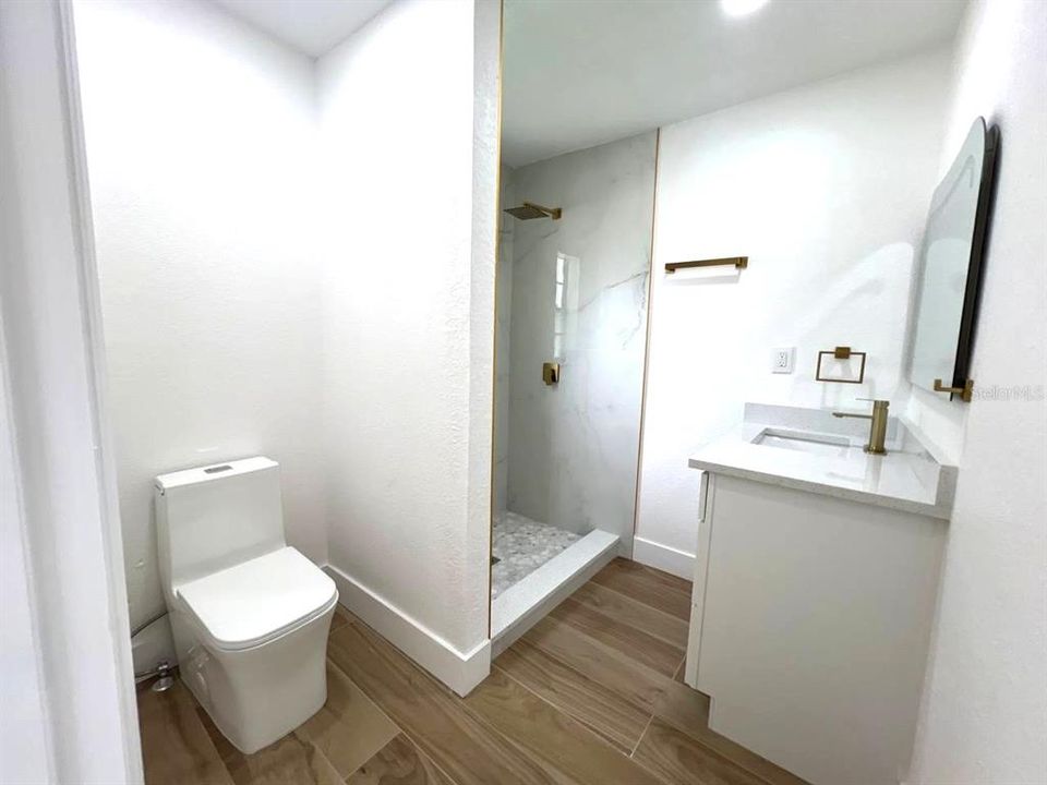 En Venta: $485,000 (4 camas, 3 baños, 1405 Pies cuadrados)