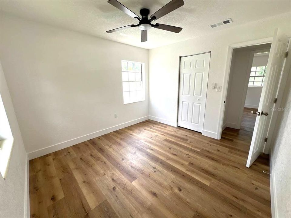 En Venta: $485,000 (4 camas, 3 baños, 1405 Pies cuadrados)